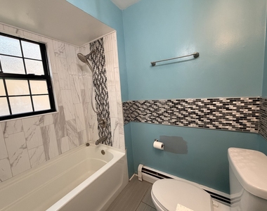 1615 Howard Street - Photo Thumbnail 15