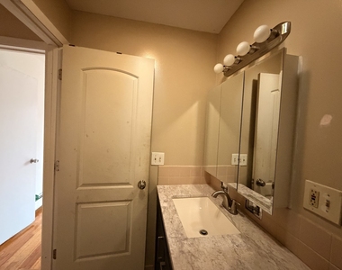 1615 Howard Street - Photo Thumbnail 10