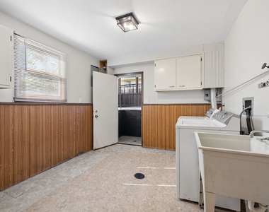 131 Locust Street - Photo Thumbnail 18