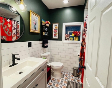 2840 W 21st Place - Photo Thumbnail 3