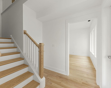 118 N President Street - Photo Thumbnail 1