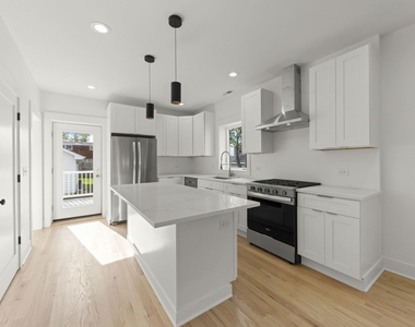 118 N President Street - Photo Thumbnail 6