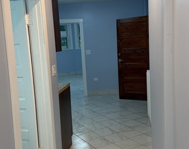 3936 W Cornelia Avenue - Photo Thumbnail 10