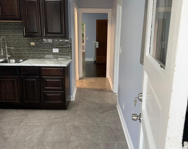3936 W Cornelia Avenue - Photo Thumbnail 7