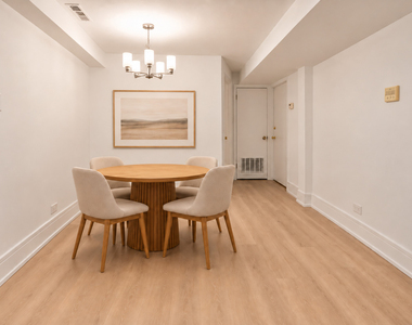 708 W Buckingham Place - Photo Thumbnail 10