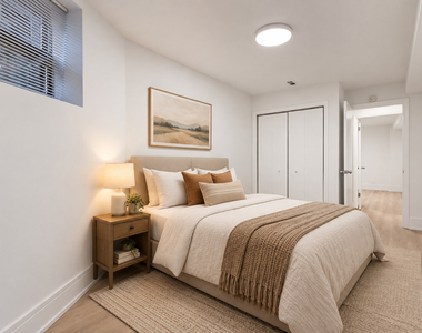 708 W Buckingham Place - Photo Thumbnail 13