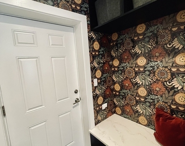 3644 W Belmont Avenue - Photo Thumbnail 10