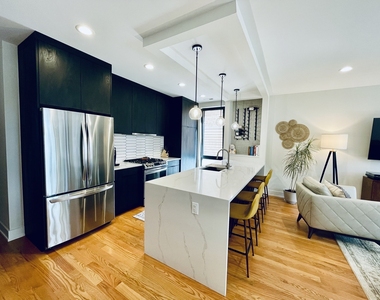 3644 W Belmont Avenue - Photo Thumbnail 3