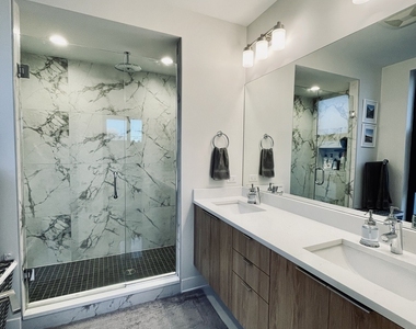 3644 W Belmont Avenue - Photo Thumbnail 6