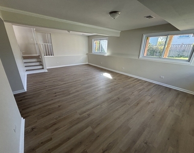 20032 S Sycamore Drive - Photo Thumbnail 5