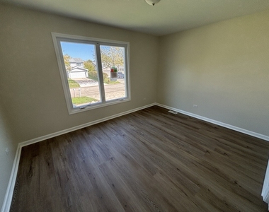 20032 S Sycamore Drive - Photo Thumbnail 12
