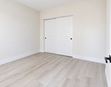 1820 S Drake Avenue - Photo Thumbnail 5