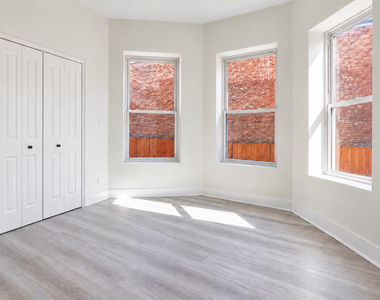1820 S Drake Avenue - Photo Thumbnail 7