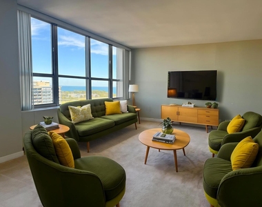 655 W Irving Park Road - Photo Thumbnail 11