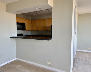 655 W Irving Park Road - Photo Thumbnail 6