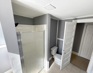 1228 Oak Avenue - Photo Thumbnail 4