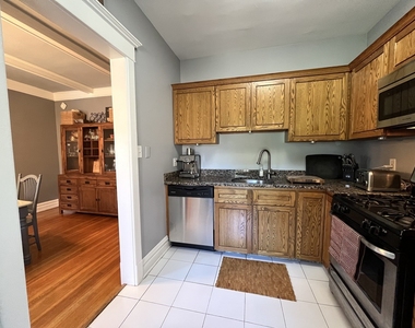 322 S Ridgeland Avenue - Photo Thumbnail 12