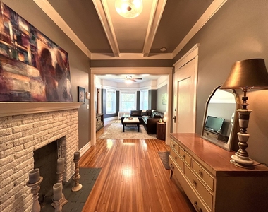 322 S Ridgeland Avenue - Photo Thumbnail 7
