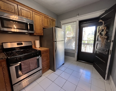 322 S Ridgeland Avenue - Photo Thumbnail 13