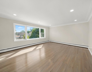 7062 W Diversey Avenue - Photo Thumbnail 3