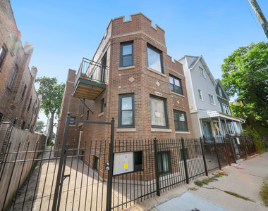 3014 N California Avenue - Photo Thumbnail 1
