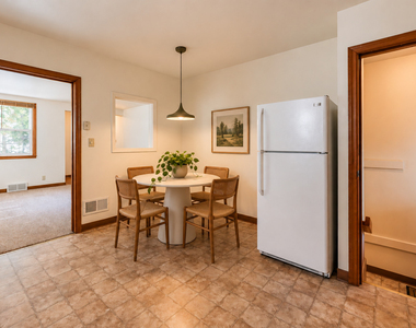 512 N 6th Street - Photo Thumbnail 8