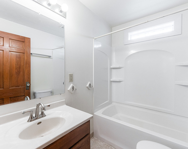 512 N 6th Street - Photo Thumbnail 11