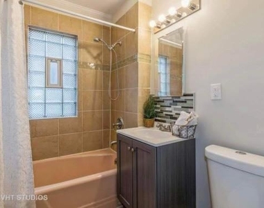 1102 S Cora Street - Photo Thumbnail 3