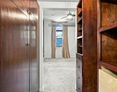 1000 E 53rd Street - Photo Thumbnail 13