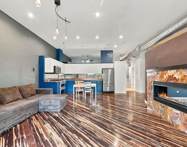 1000 E 53rd Street - Photo Thumbnail 7