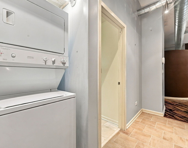 1000 E 53rd Street - Photo Thumbnail 2