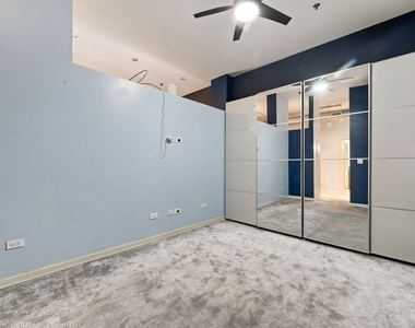 1000 E 53rd Street - Photo Thumbnail 9
