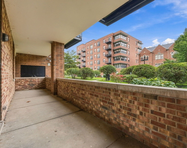 1000 E 53rd Street - Photo Thumbnail 14