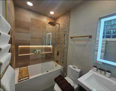 1050 W Dakin Street - Photo Thumbnail 20