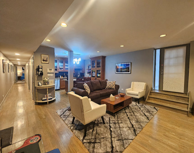 1050 W Dakin Street - Photo Thumbnail 2
