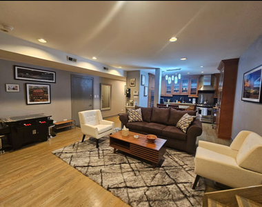 1050 W Dakin Street - Photo Thumbnail 1
