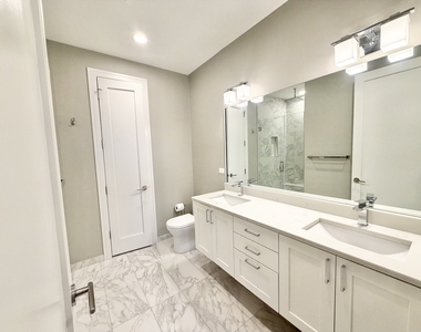 2303 W Wilcox Street - Photo Thumbnail 12