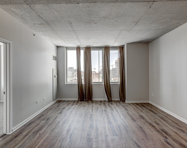 659 W Randolph Street - Photo Thumbnail 5