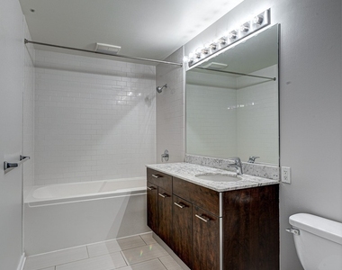 659 W Randolph Street - Photo Thumbnail 20