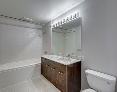659 W Randolph Street - Photo Thumbnail 18