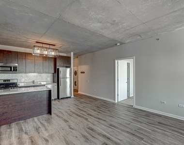 659 W Randolph Street - Photo Thumbnail 6
