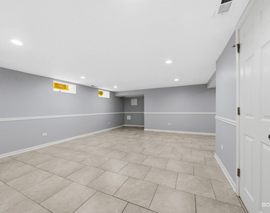 8500 S Calumet Avenue - Photo Thumbnail 22
