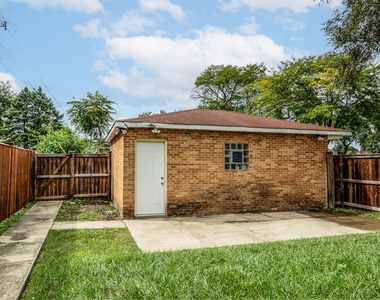 8500 S Calumet Avenue - Photo Thumbnail 29