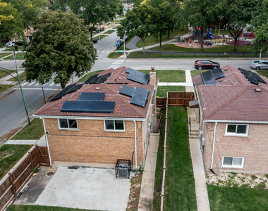 8500 S Calumet Avenue - Photo Thumbnail 36