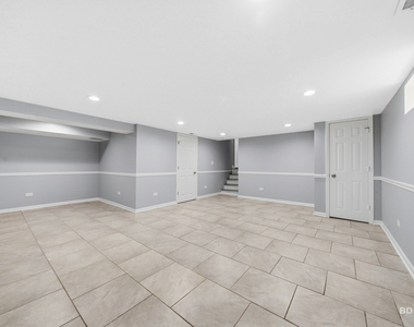 8500 S Calumet Avenue - Photo Thumbnail 23