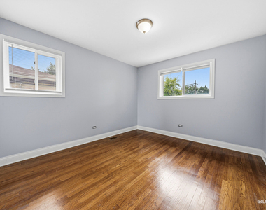 8500 S Calumet Avenue - Photo Thumbnail 14