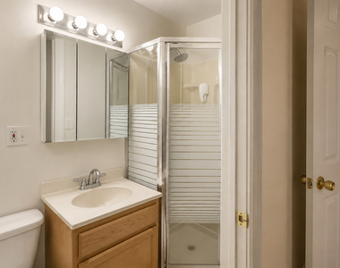 6452 N Bell Avenue - Photo Thumbnail 3