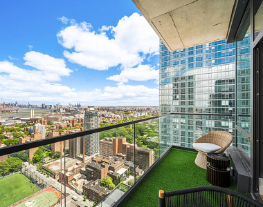 20 Rockwell Place - Photo Thumbnail 16