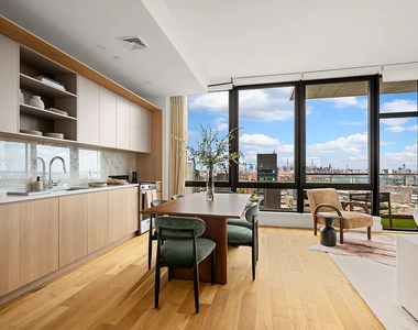 20 Rockwell Place - Photo Thumbnail 12
