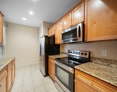 2255 Braeswood Park Drive - Photo Thumbnail 9